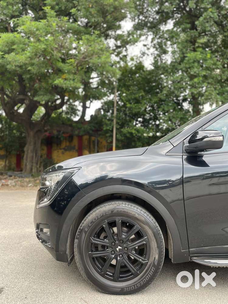 Mahindra Xuv700 2.0 Ax 7 Petrol At Str, 2024, Petrol