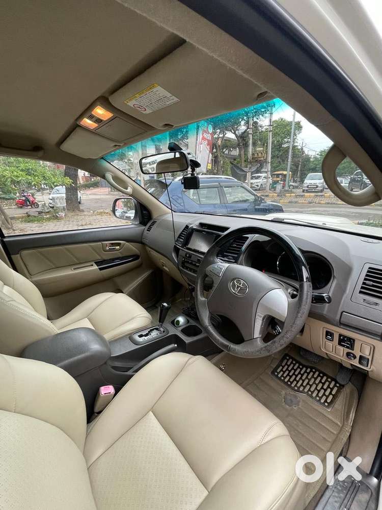 Toyota Fortuner 2011-2016 4x2 At, 2013, Diesel