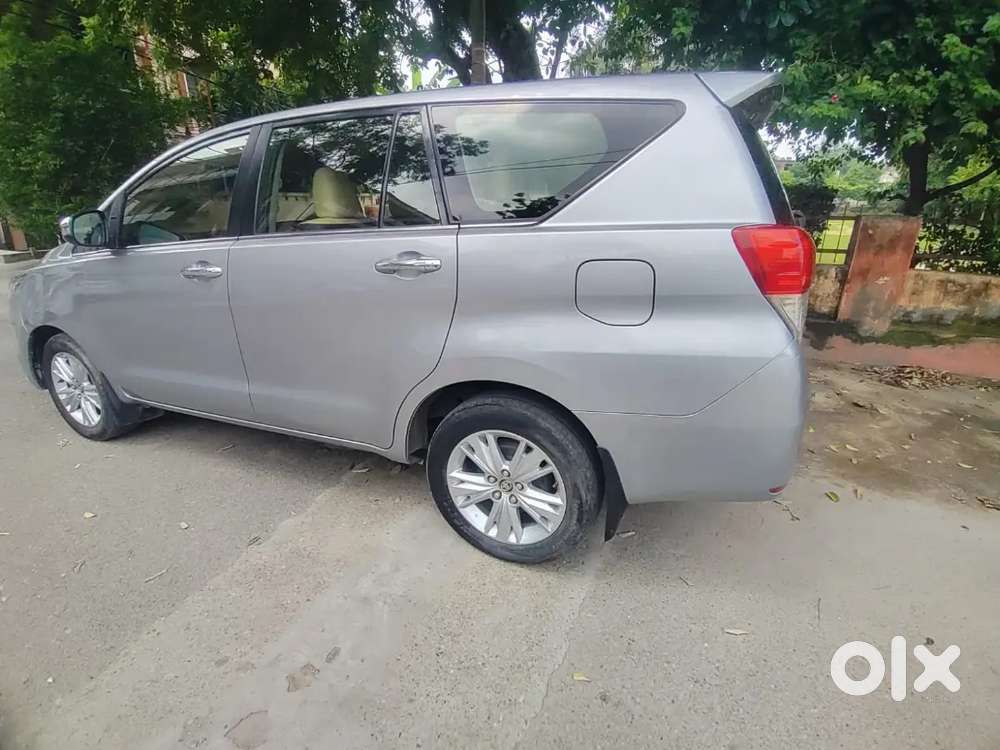 Toyota Innova Crysta 2019 Diesel Manual