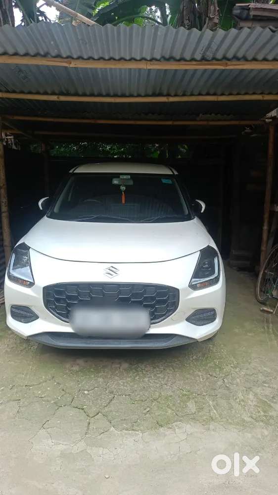 Maruti Suzuki Swift 2024 Zxi(((only 9000km Drive)))automatic Petrol