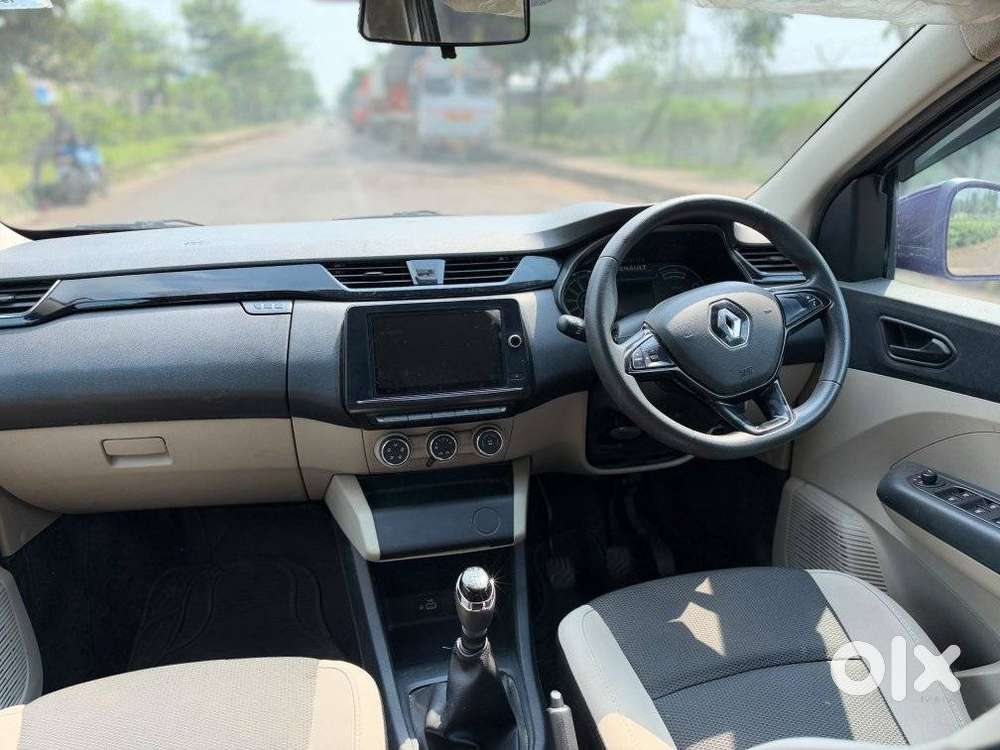 Renault Triber Rxt, 2022, Petrol