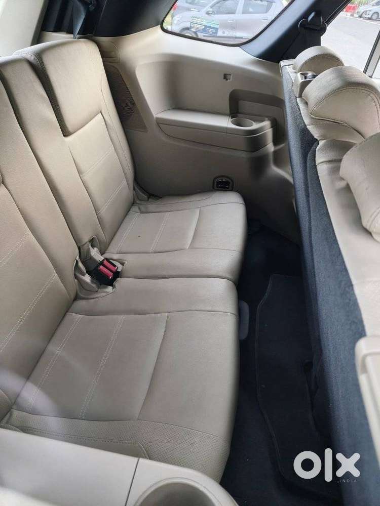 Ford Endeavour, 2016, Petrol