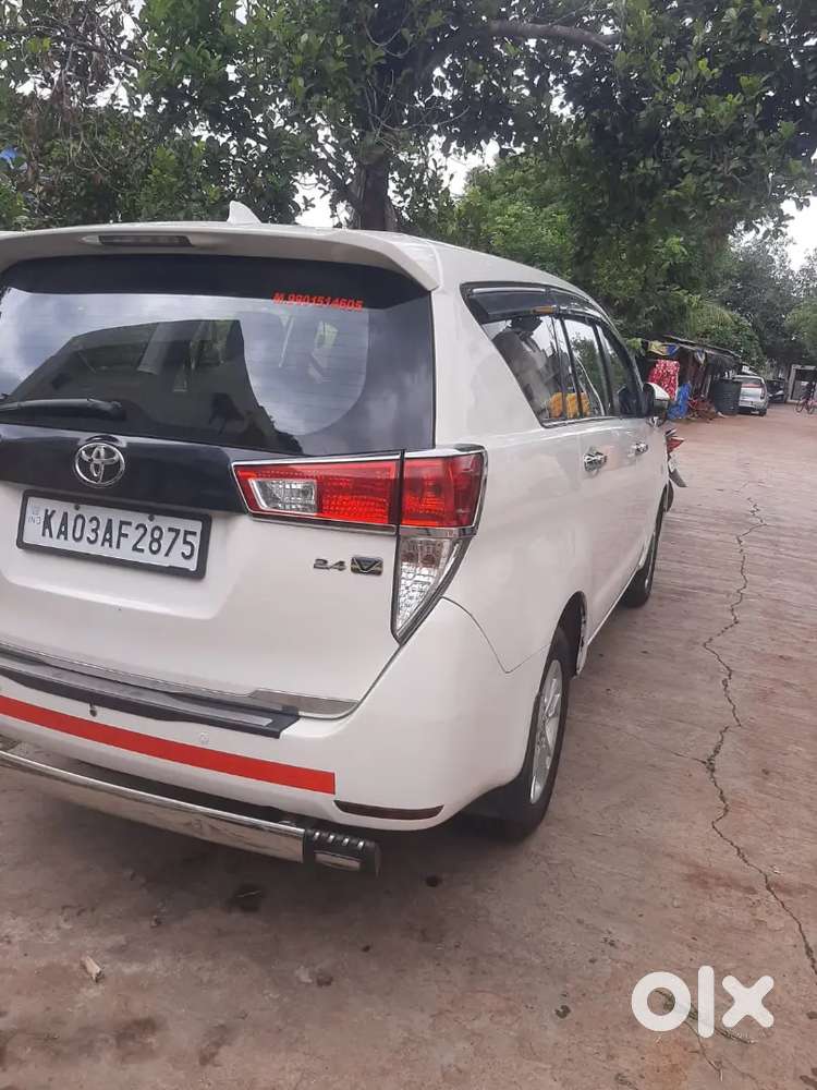 Toyota Innova Crysta 2018 Diesel Well Maintained