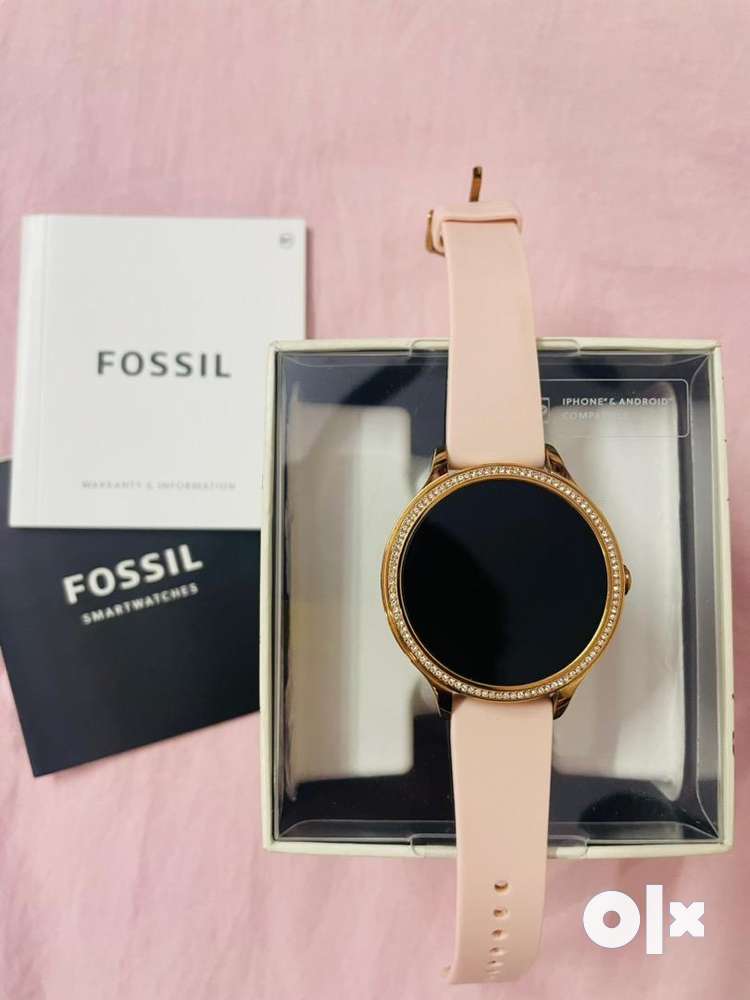 Iphone best sale fossil smartwatch