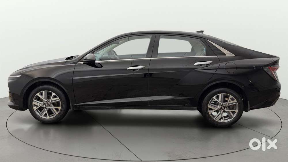 Hyundai Verna 1.5 Mpi Mt Sx (o), 2023, Petrol