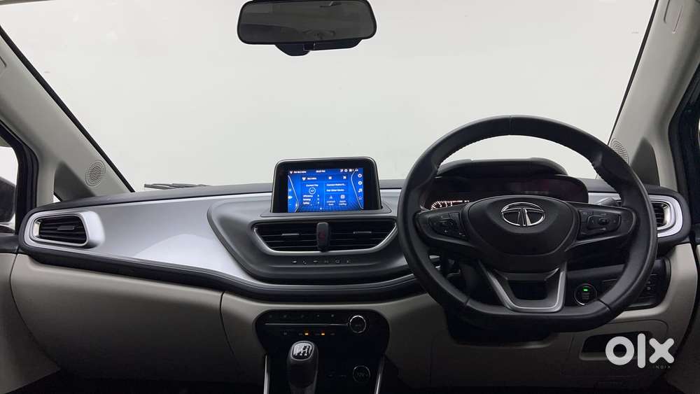 Tata Altroz Xz Plus (s), 2023, Petrol