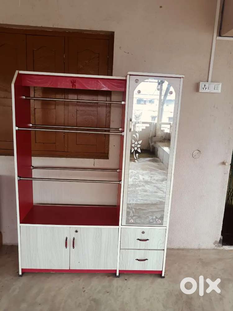 5ft Dressing Almirah with Mirror & Drawer - 4 Rod