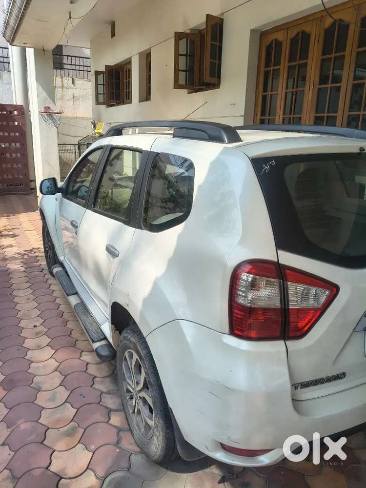 Nissan Terrano 2014 Diesel 142000 Km Driven