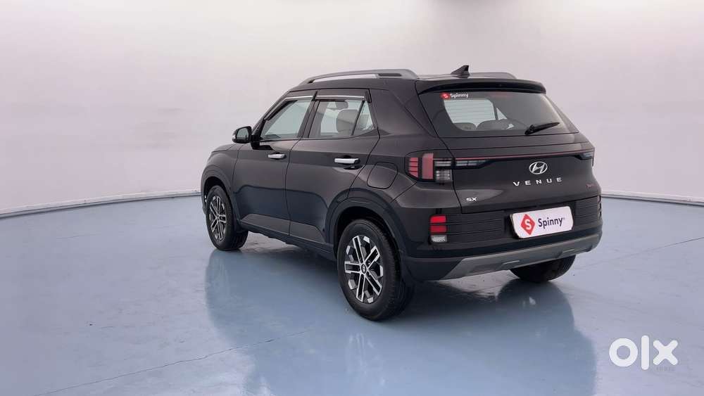 Hyundai Venue 1.0 Sx (o) Turbo Dct, 2023, Petrol