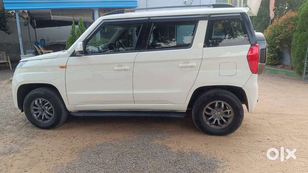 Mahindra Tuv 300 T10, 2018, Diesel