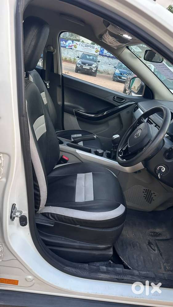 Tata Nexon 1.5 Revotorq Xm (s), 2019, Diesel