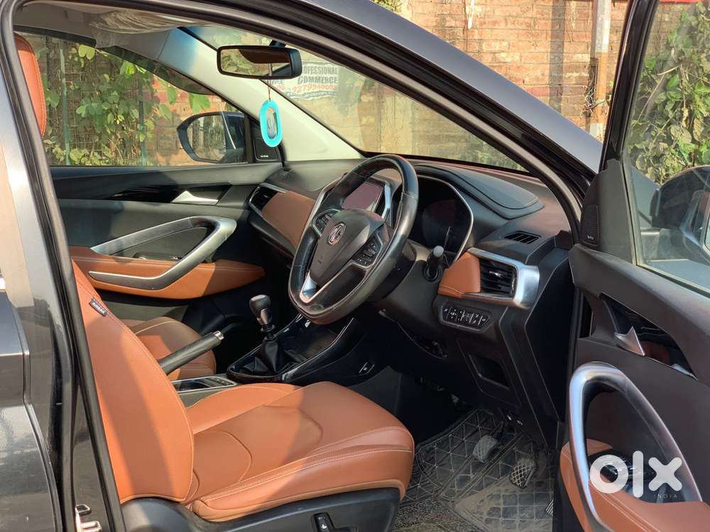 Mg Hector Plus Sharp Pro Blackstorm 2.0 Turbo Diesel 7 Str, 2023, Di..