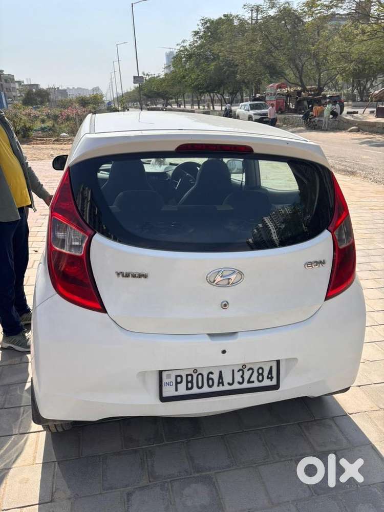 Hyundai Eon 2016 Petrol Well Maintained