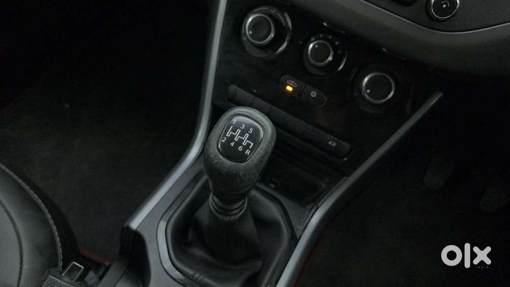 Tata Nexon 1.2 Revotron Xm (s), 2021, Petrol