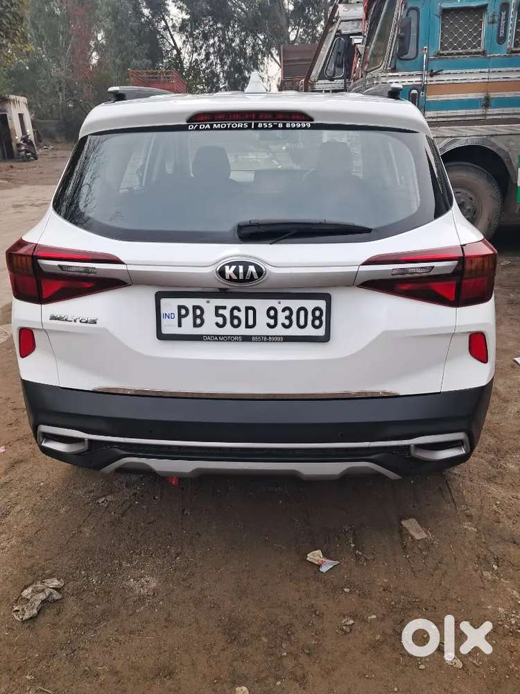 Kia Seltos Htk + White