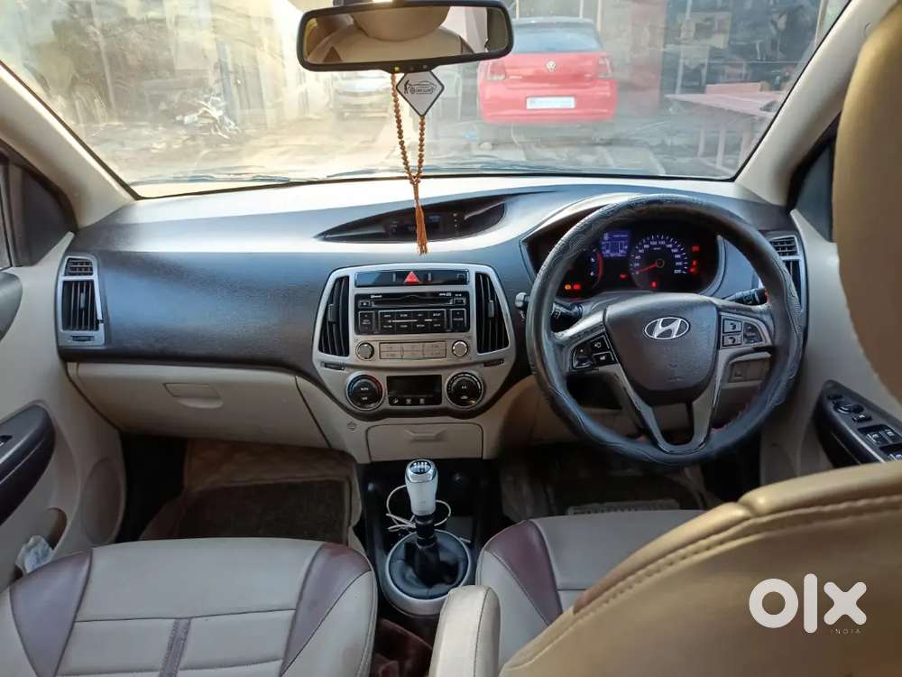 Hyundai I20 2013 Diesel 100000 Km Driven