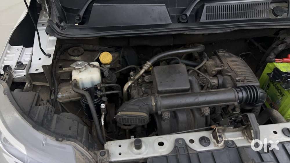 Renault Triber Rxz Easy-r Amt, 2020, Petrol