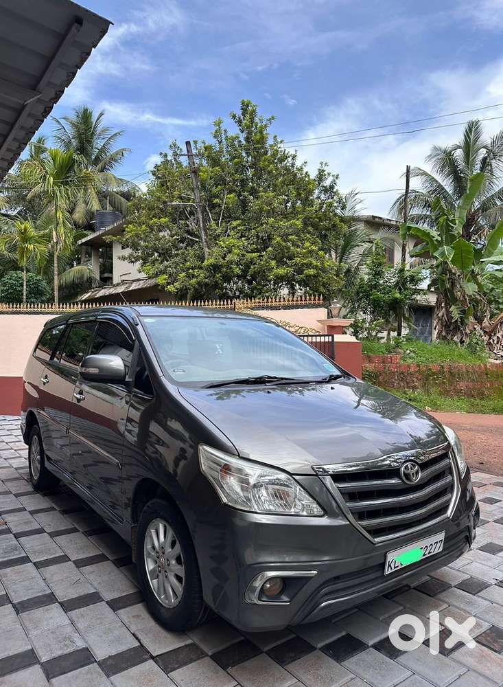 Toyota Innova 2012 Diesel Well Maintained