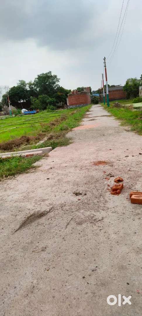 @50 ,80,100 Gaj PLOT NEAR DINESH NAGAR PILKHUWA