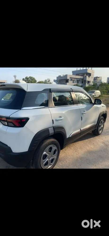 Maruti Suzuki Brezza 2024petrol Good Condition