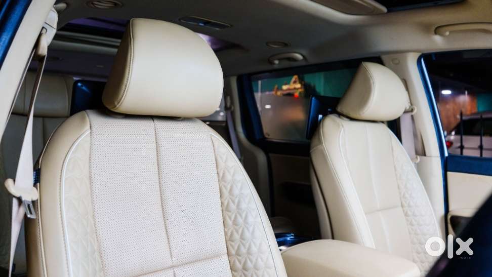 Kia Carnival Limousine Plus 7 Str, 2023, Diesel