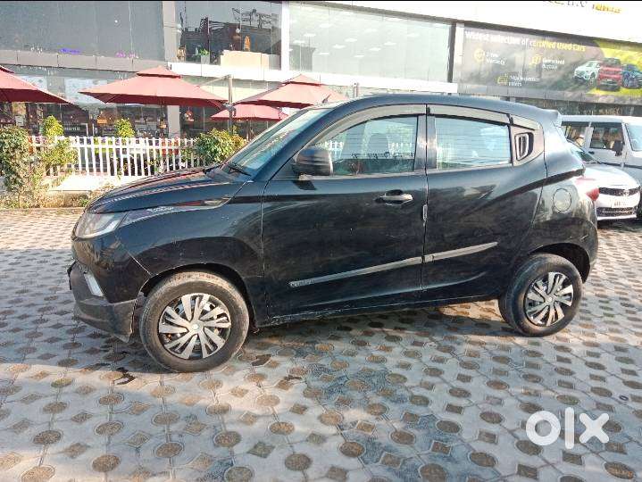 Mahindra Kuv 100, 2016, Petrol