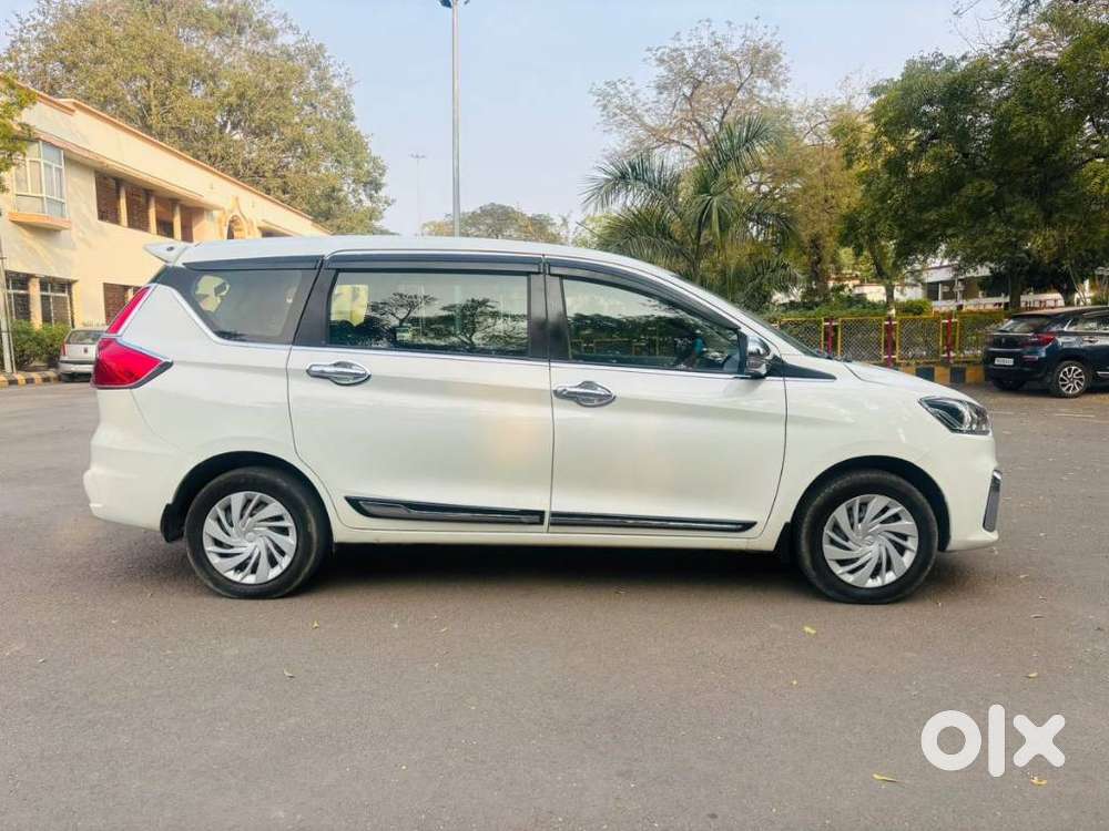 Maruti Suzuki Ertiga 2022-2023 Vxi Cng, 2022, Cng & Hybrids
