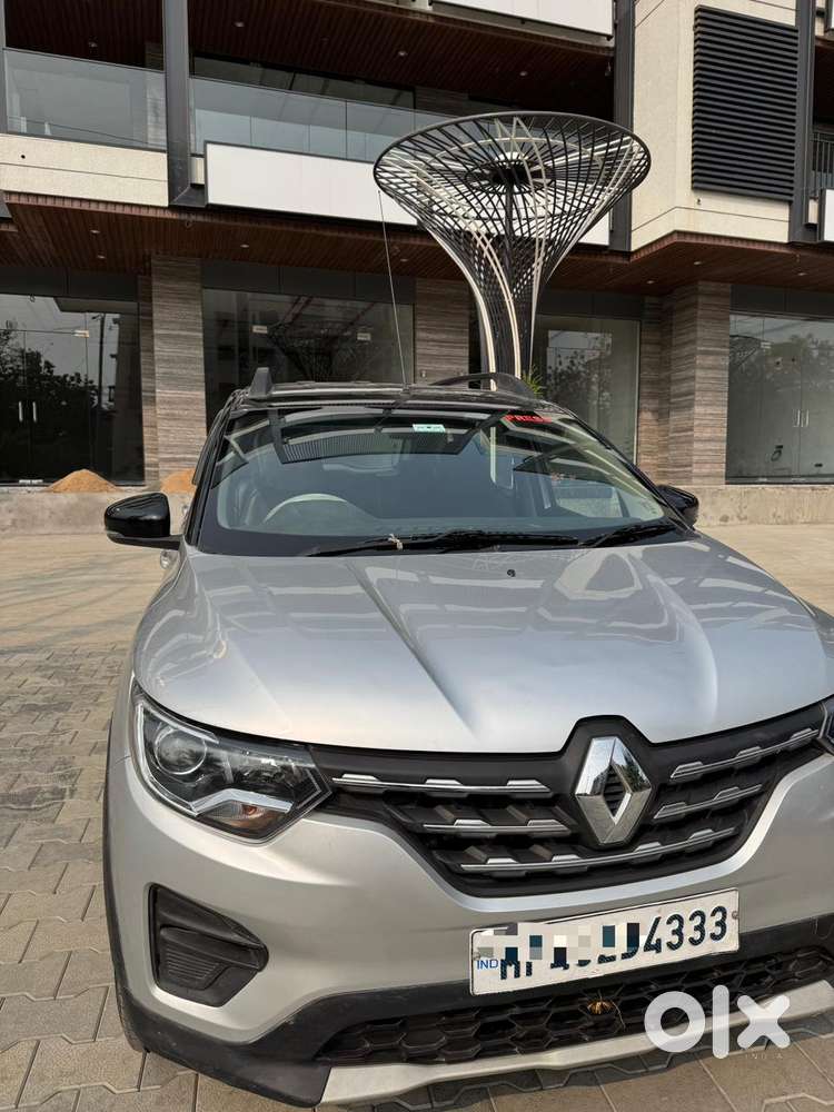 Renault Triber Rxt, 2022, Petrol