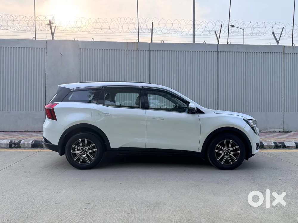 Mahindra Xuv700 2.0 Ax 7 Petrol At Luxury Pack Str, 2024, Petrol