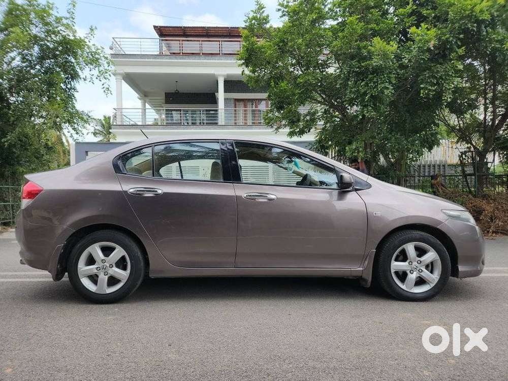 Honda City V Mt, 2011, Petrol