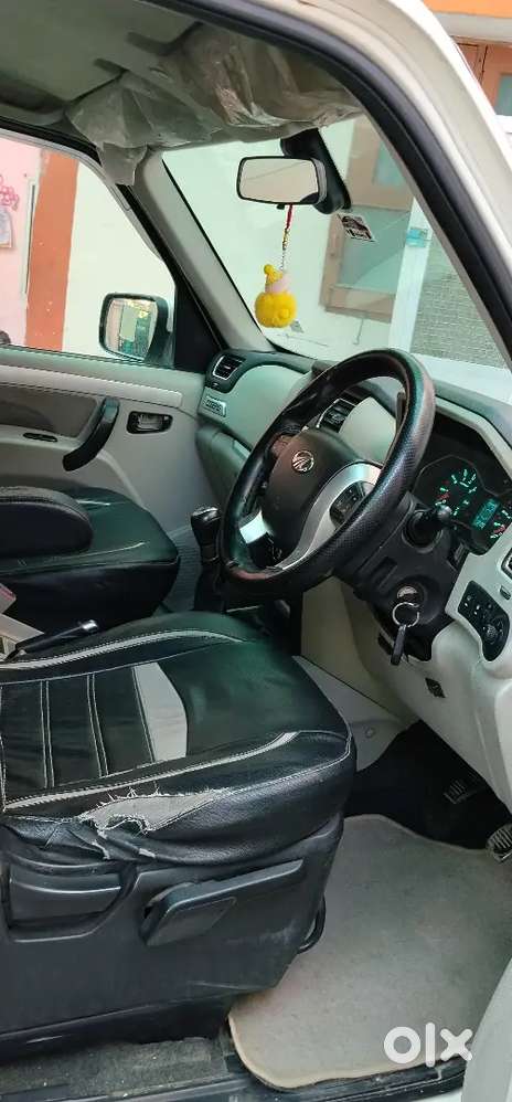 Mahindra Scorpio 2015 Diesel Well Maintained