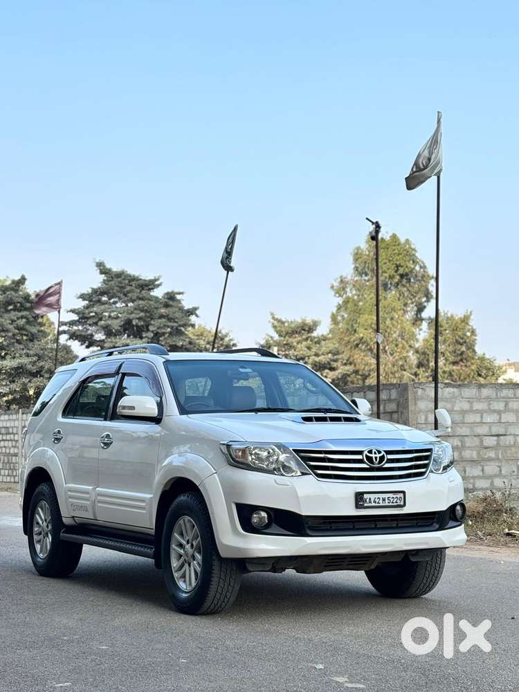 Toyota Fortuner 2011-2016 4x2 Manual, 2013, Diesel