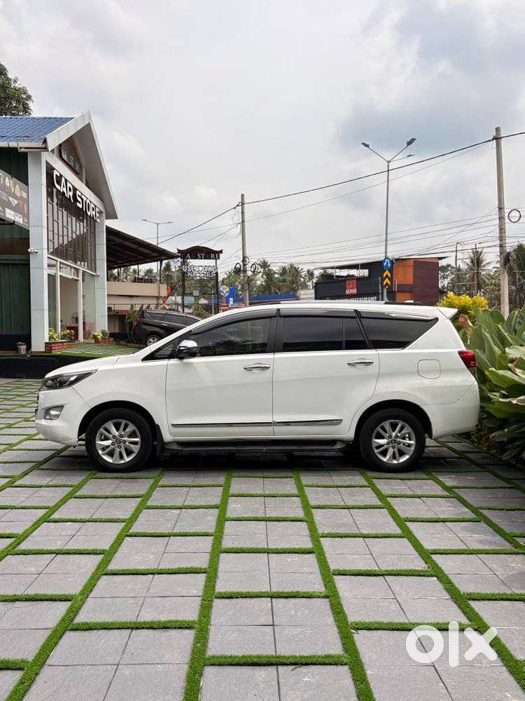 Toyota Innova Crysta 2.4 V, 2018, Diesel