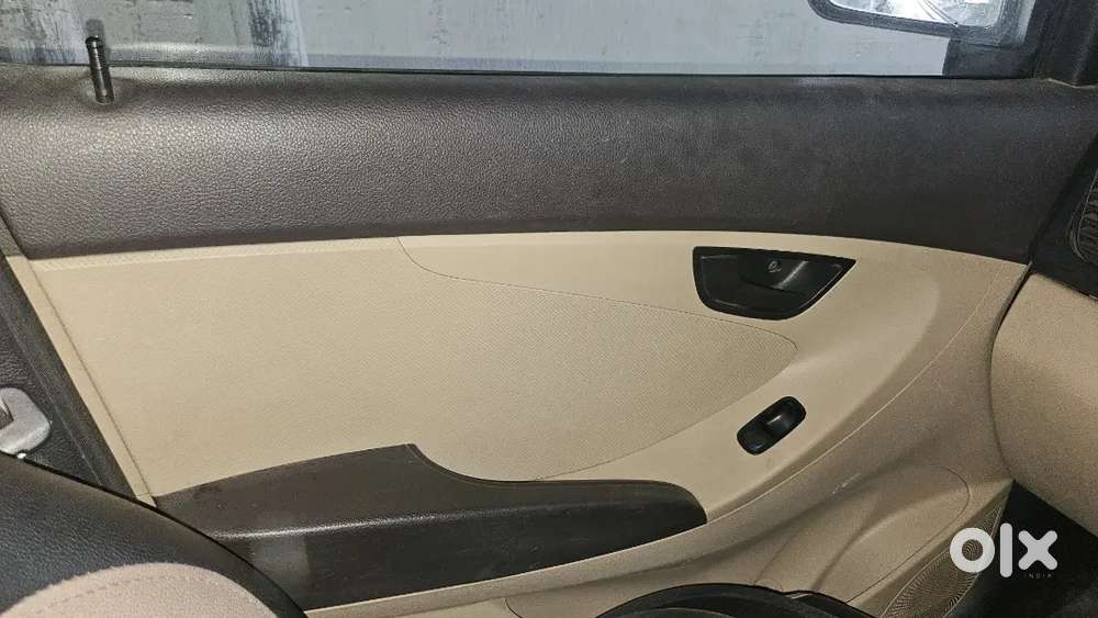 Hyundai Eon Magna 2015 Variant