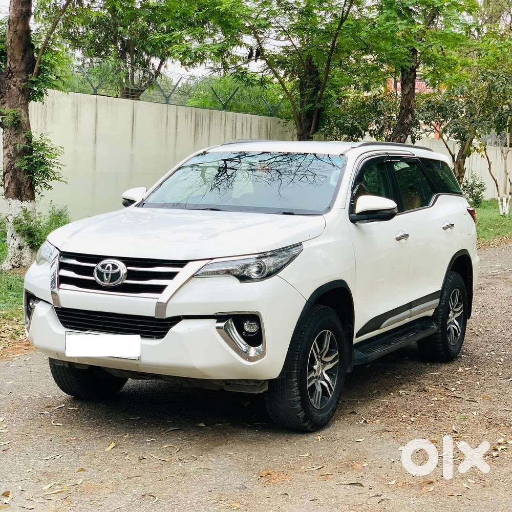 Toyota Fortuner 2019 Diesel 132000 Km Driven