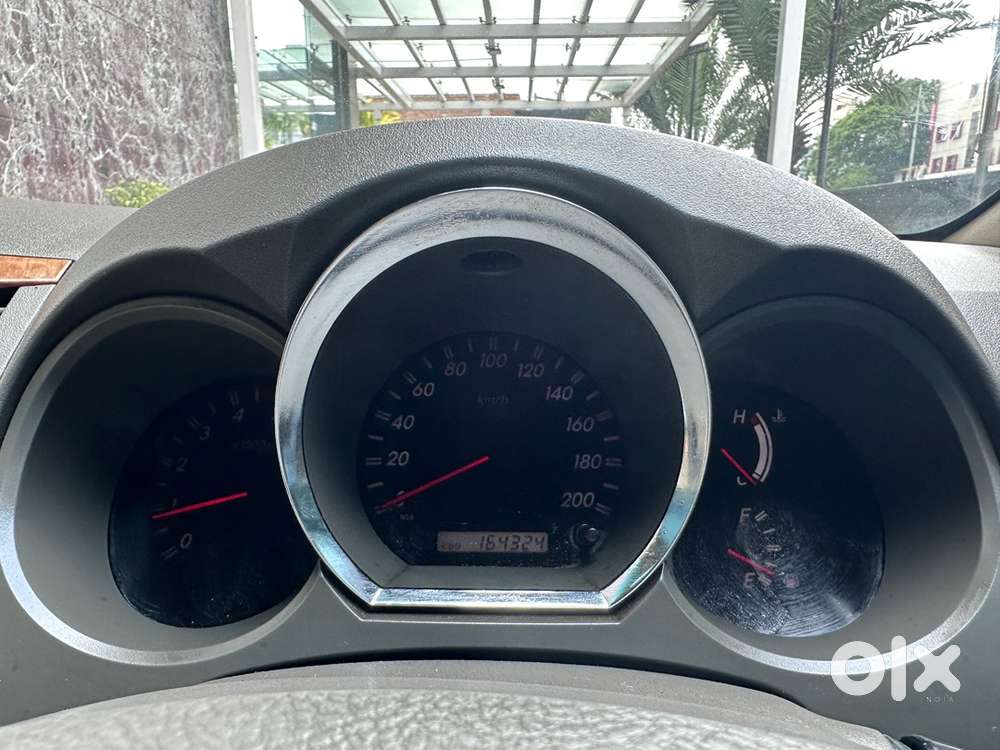 Toyota Fortuner Diesel 2012