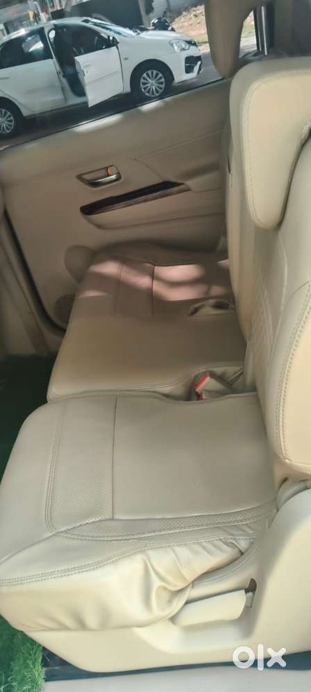 Maruti Suzuki Ertiga Zxi Shvs, 2022, Petrol
