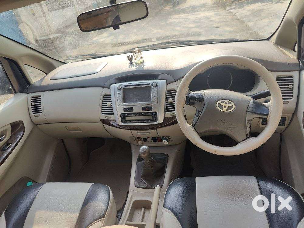 Toyota Innova 2.5 Vx 8 Str, 2012, Diesel