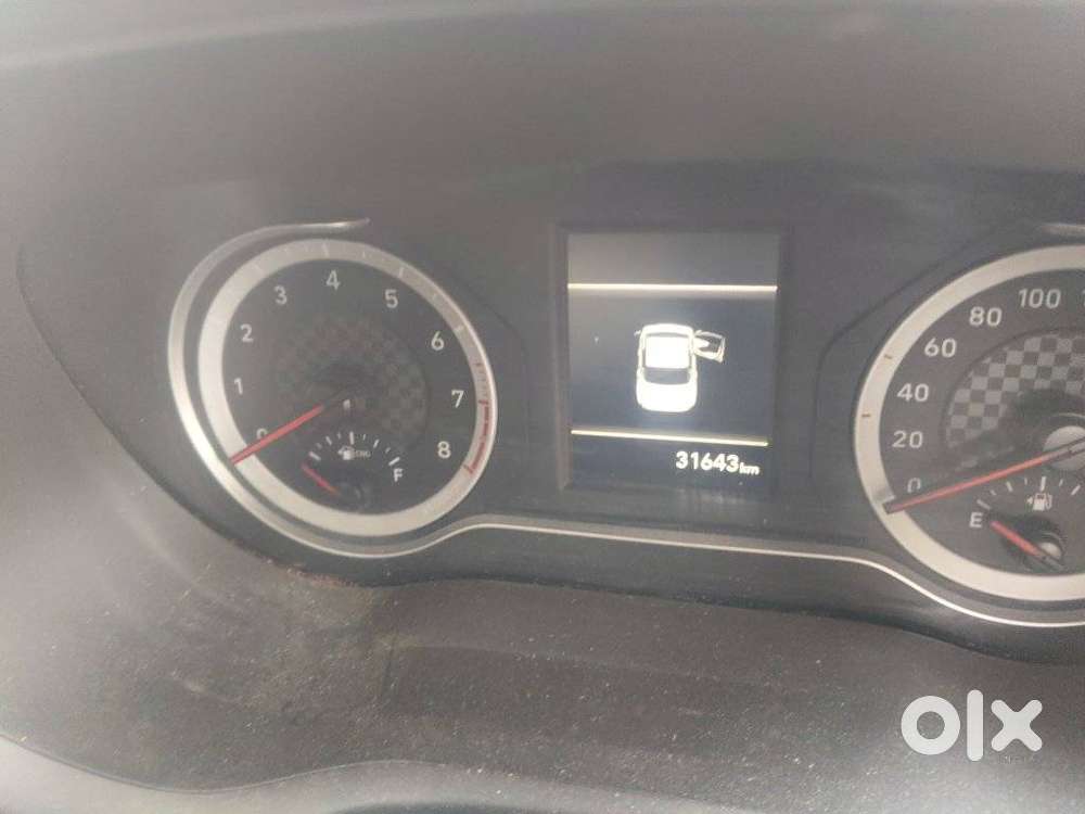 Hyundai Aura, 2025, Cng & Hybrids