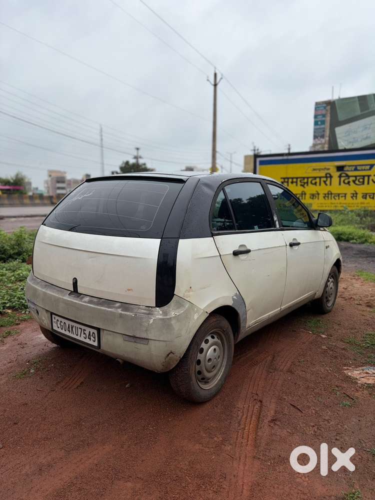 Tata Indica Vista Tdi Ls (2013) - Custom Interior & Dual-tone Finish