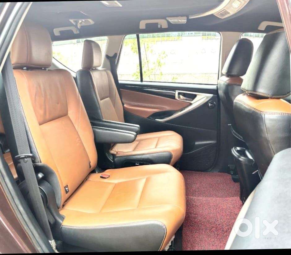 Toyota Innova Crysta 2.4 V 7 Str, 2017, Diesel