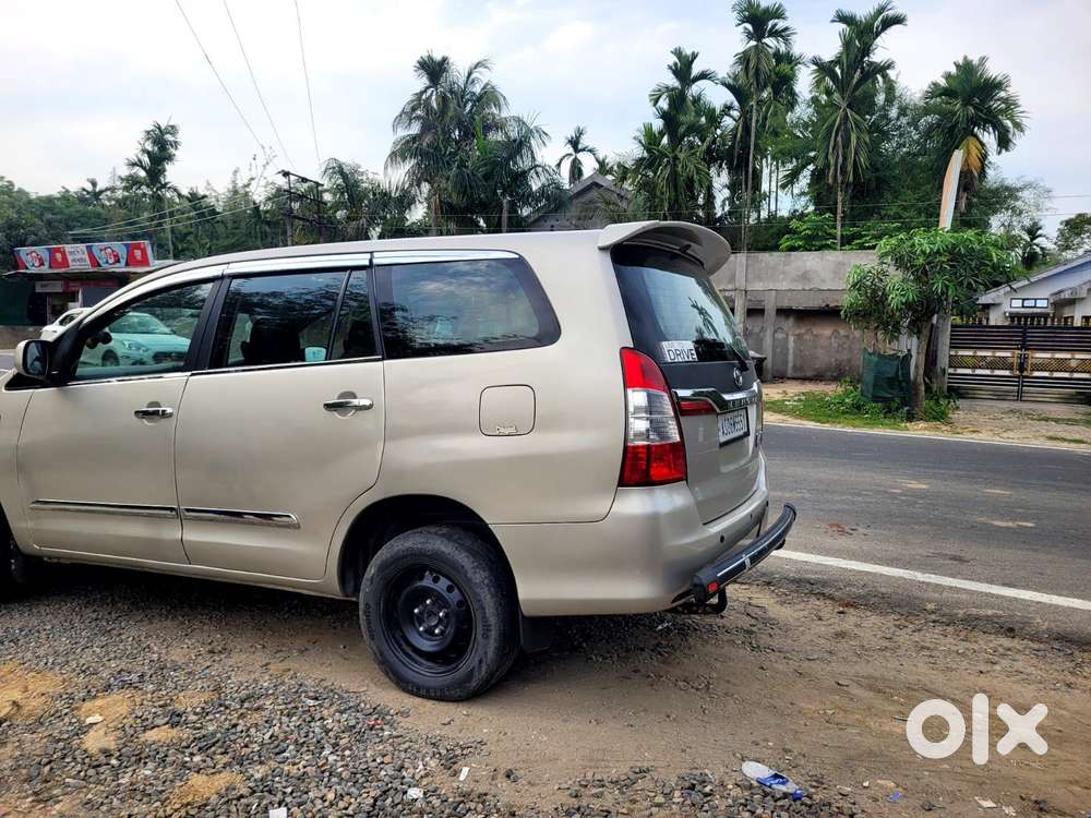 Toyota Innova 2.5 G (diesel) 8 Seater, 2014, Diesel
