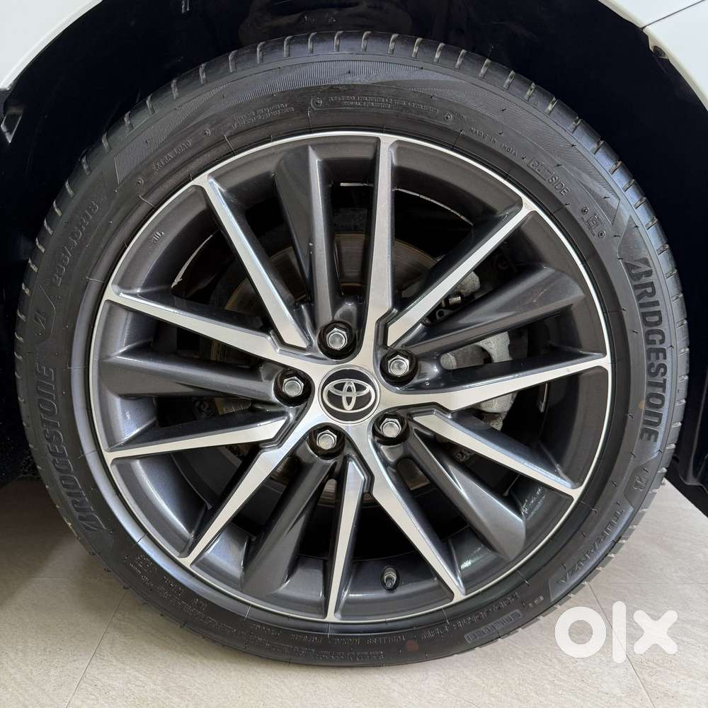 Toyota Camry Hybrid, 2022, Petrol