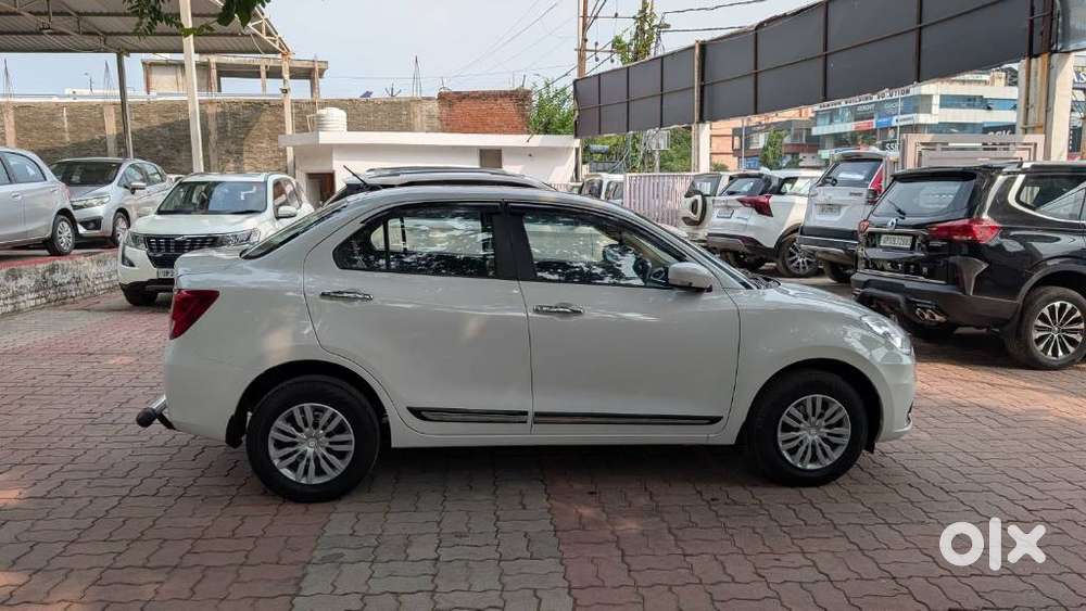 Maruti Suzuki Dzire 1.2 Vxi, 2024, Petrol