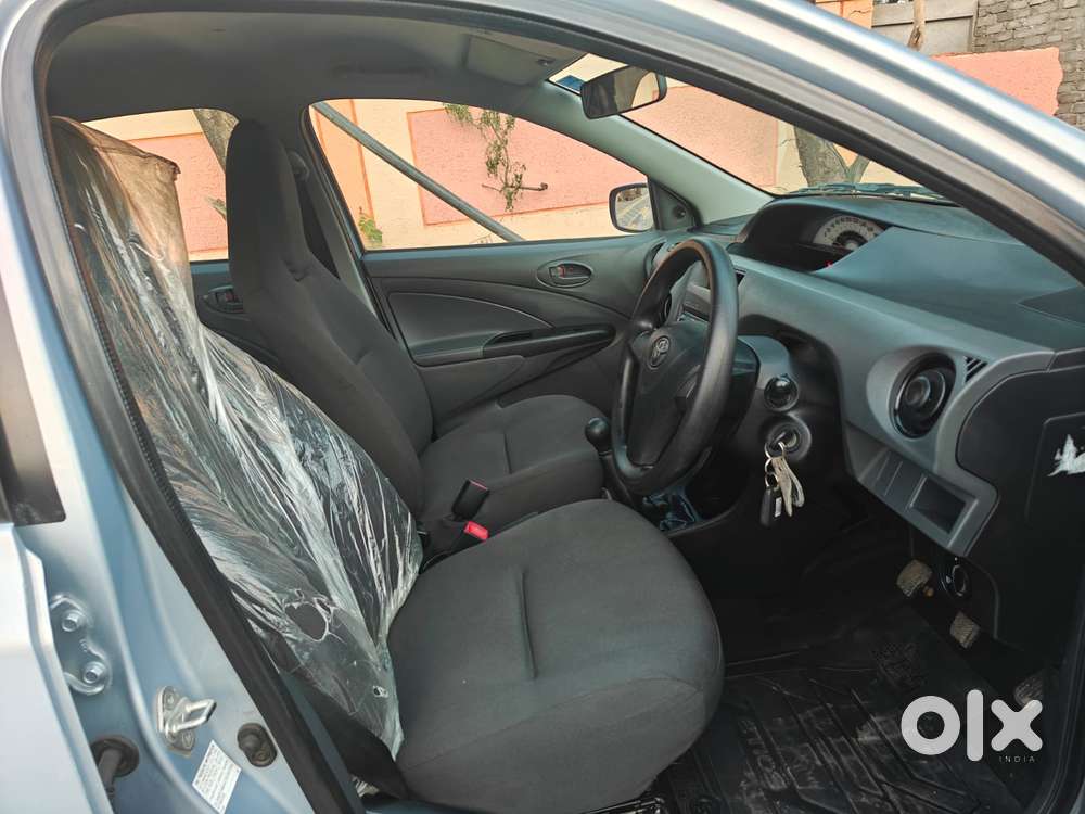 Toyota Etios Liva 2011-2012 G Plus, 2012, Petrol