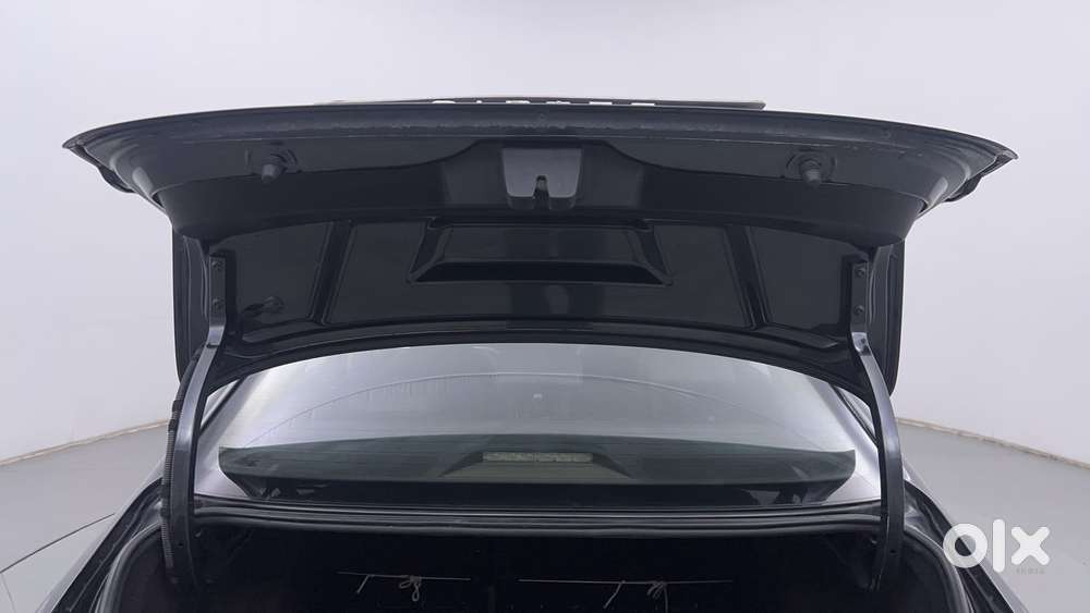 Volkswagen Virtus Highline Plus 1.0 Tsi At, 2022, Petrol