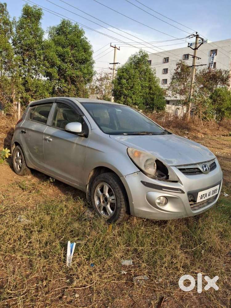 Hyundai I20 1.4 Crdi Sportz 6 Speed Bs Iv, 2011, Diesel