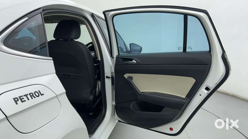 Skoda Slavia Style (non-sunroof), 2022, Petrol