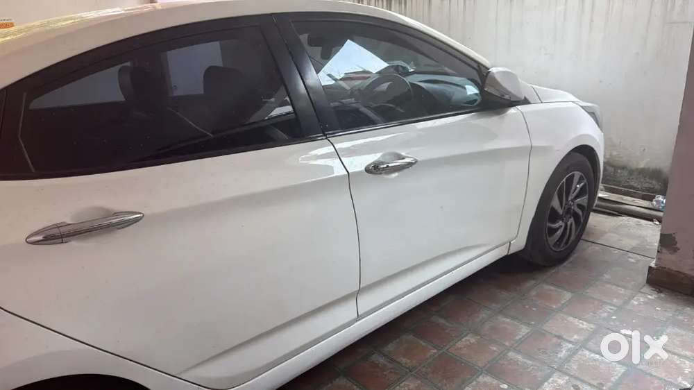 Hyundai Verna 2015