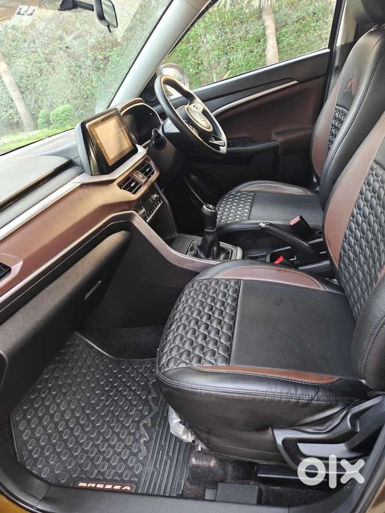 Maruti Suzuki Brezza 1.5 Zxi Plus Smart Hybrid Dual Tone, 2022, Petr..